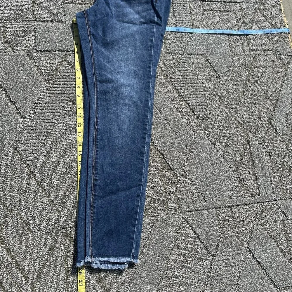 Women's Blue Jeans - Picture 5 of 12